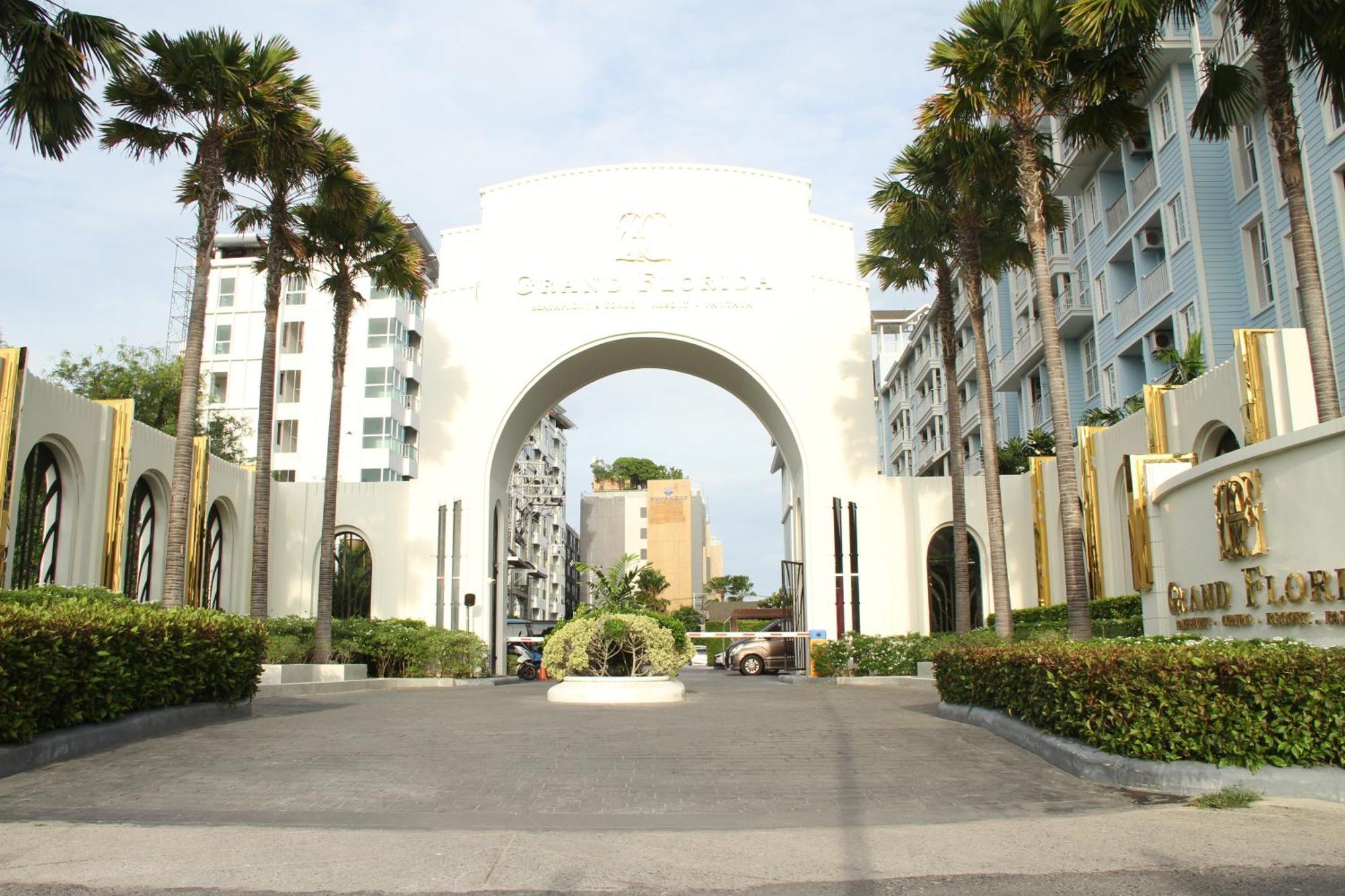 Grand Florida芭提雅带免费游泳池温泉桑拿浴和健身房瑜伽室私家海滩公寓e206 Na Chom Thian Εξωτερικό φωτογραφία